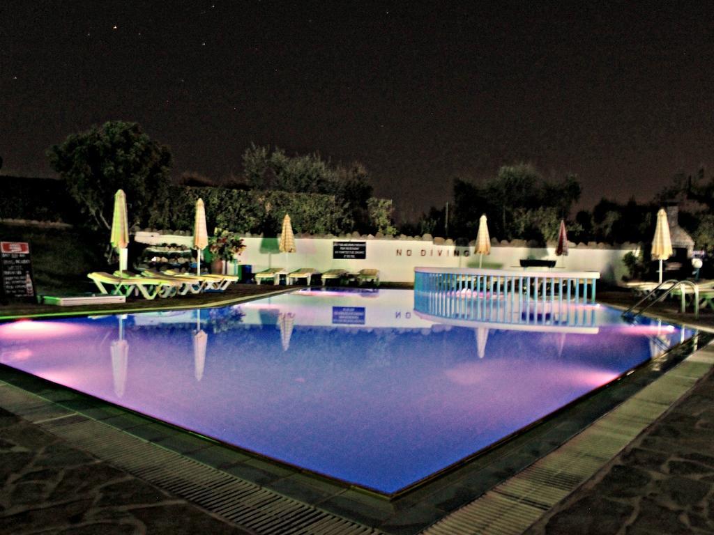 Theológos Sunlight Studios מראה חיצוני תמונה